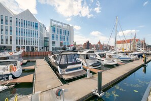 Deluxe-Apartment, 1 Schlafzimmer, Balkon (4 adults) | Blick auf die Stadt