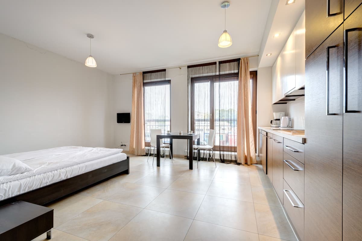 Premium bedding, individually decorated, individually furnished
