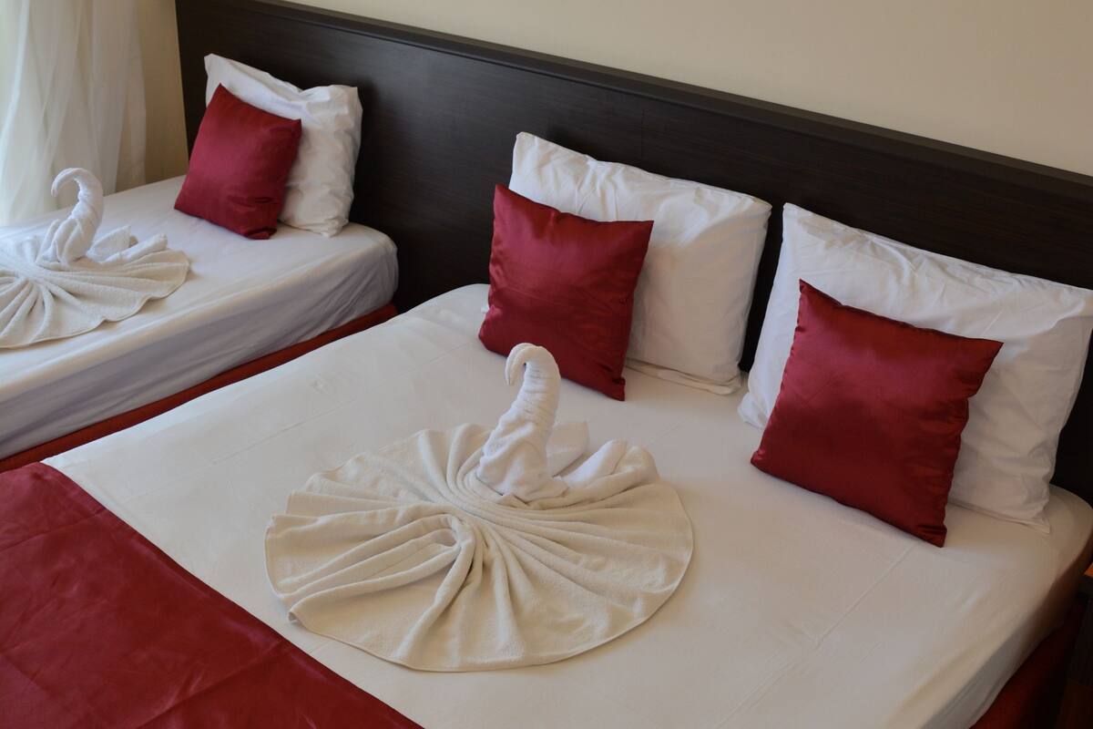 standard double or twin room, balcony | 1 bedroom, minibar, in-room safe, desk