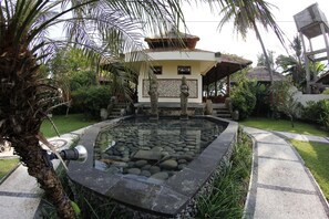 Garden - Bayside Bungalows (Manggis)