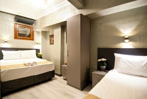 Chambre Quadruple Familiale | Salle de bain