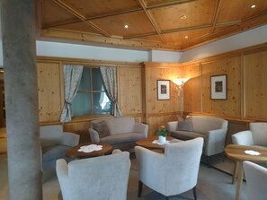 Lobby - Hotel Elisabeth (Fuegen)