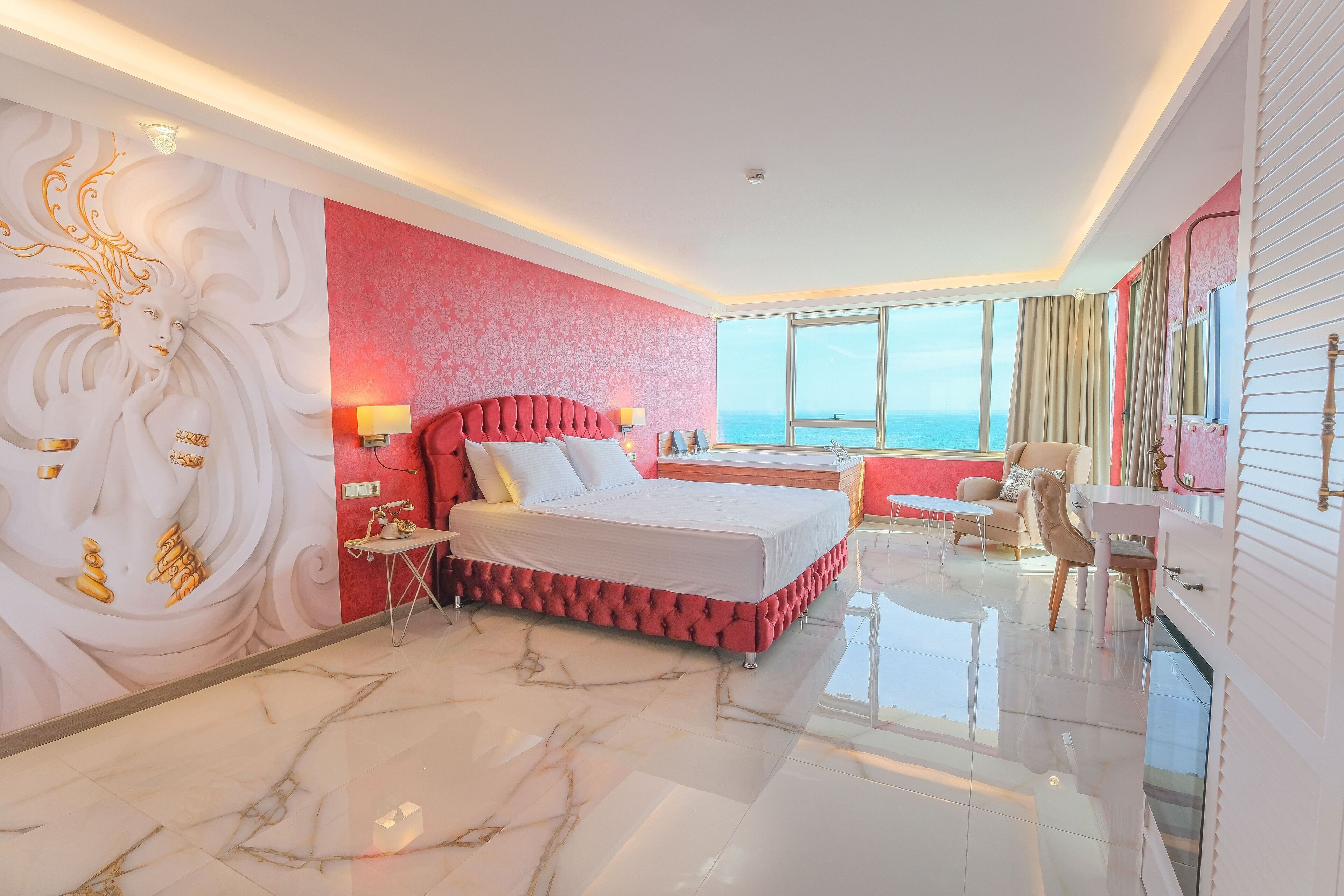 Minibar, in-room safe, soundproofing, free WiFi