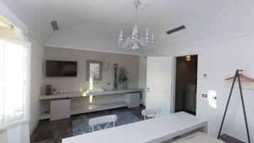 Superior Double Room | Dining