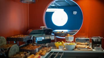 Daily buffet breakfast for a fee