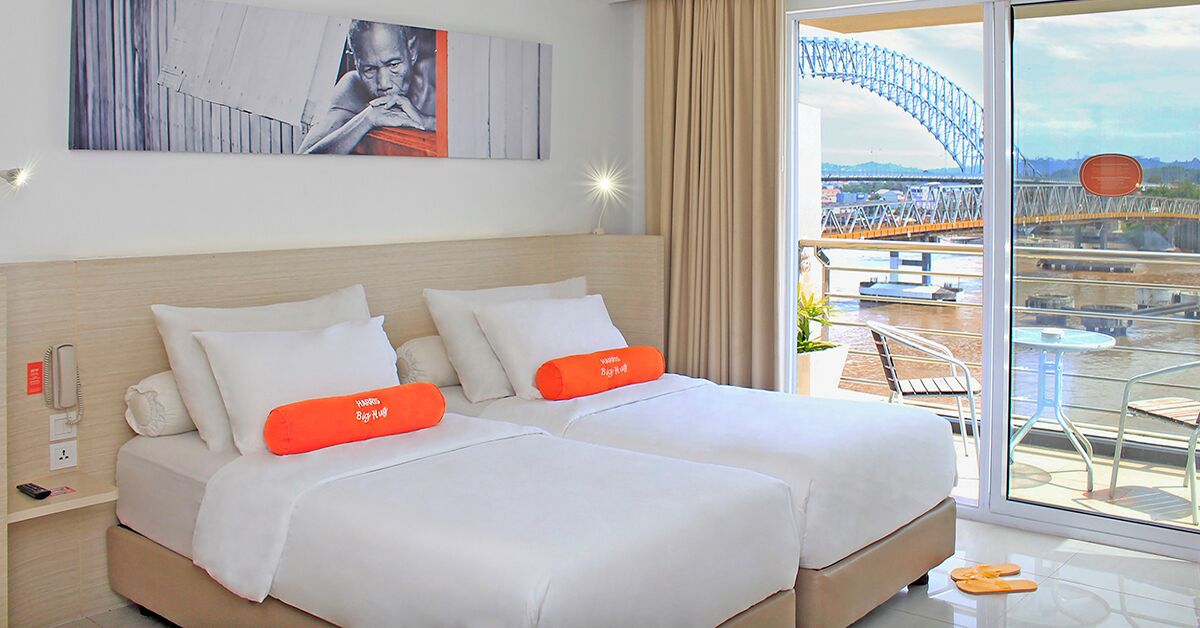 Room, River View | Premium bedding, minibar, in-room safe, desk