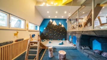 Children’s play area – indoor