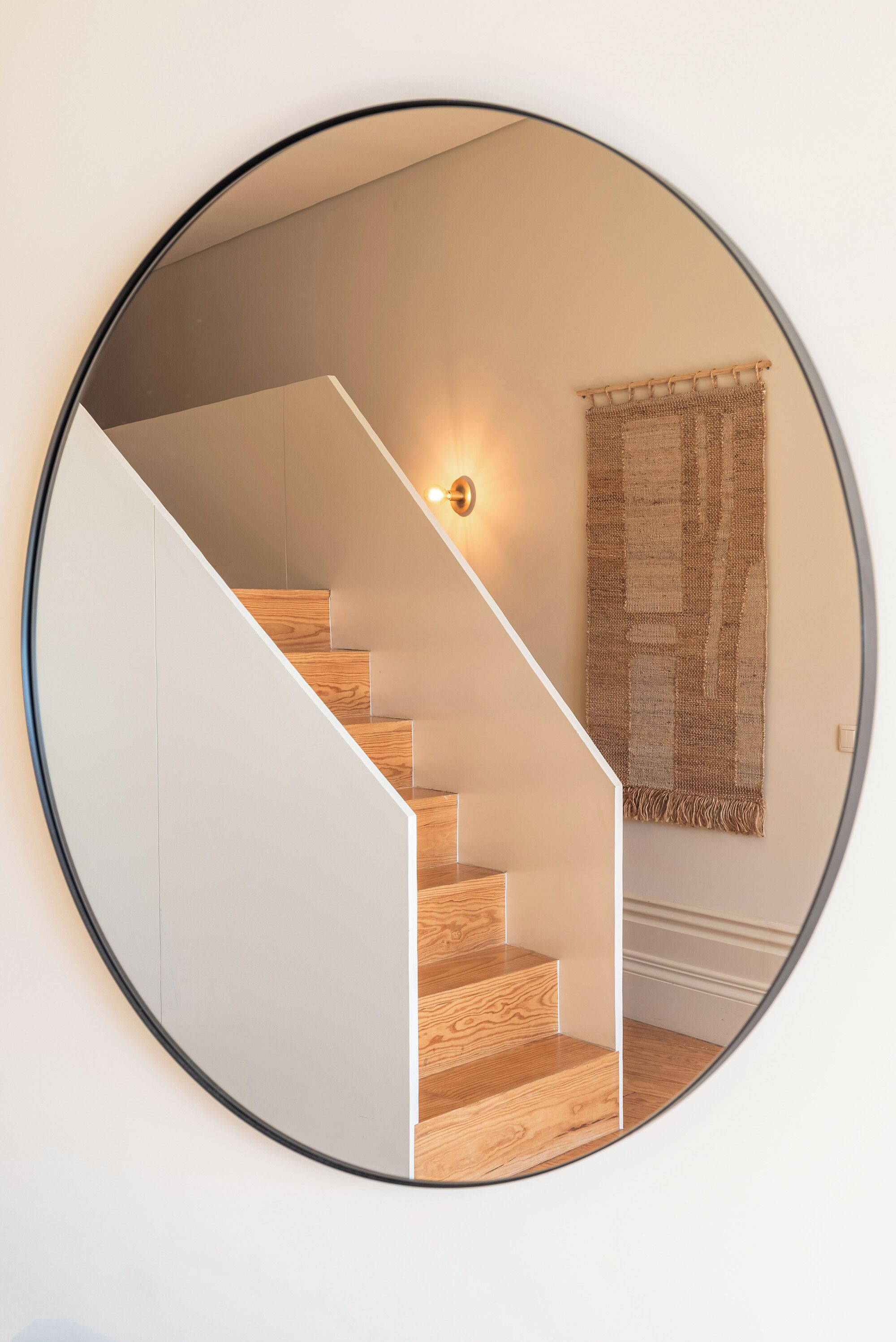 スタジオ プールビュー 中 2 階 | 羽毛の掛け布団、防音設備、WiFi (無料)