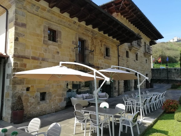 Exterior - Hotel Palacio de Arce (Pielagos)