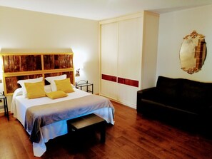 Double or Twin Room, Private Bathroom - Hotel Palacio de Arce (Pielagos)