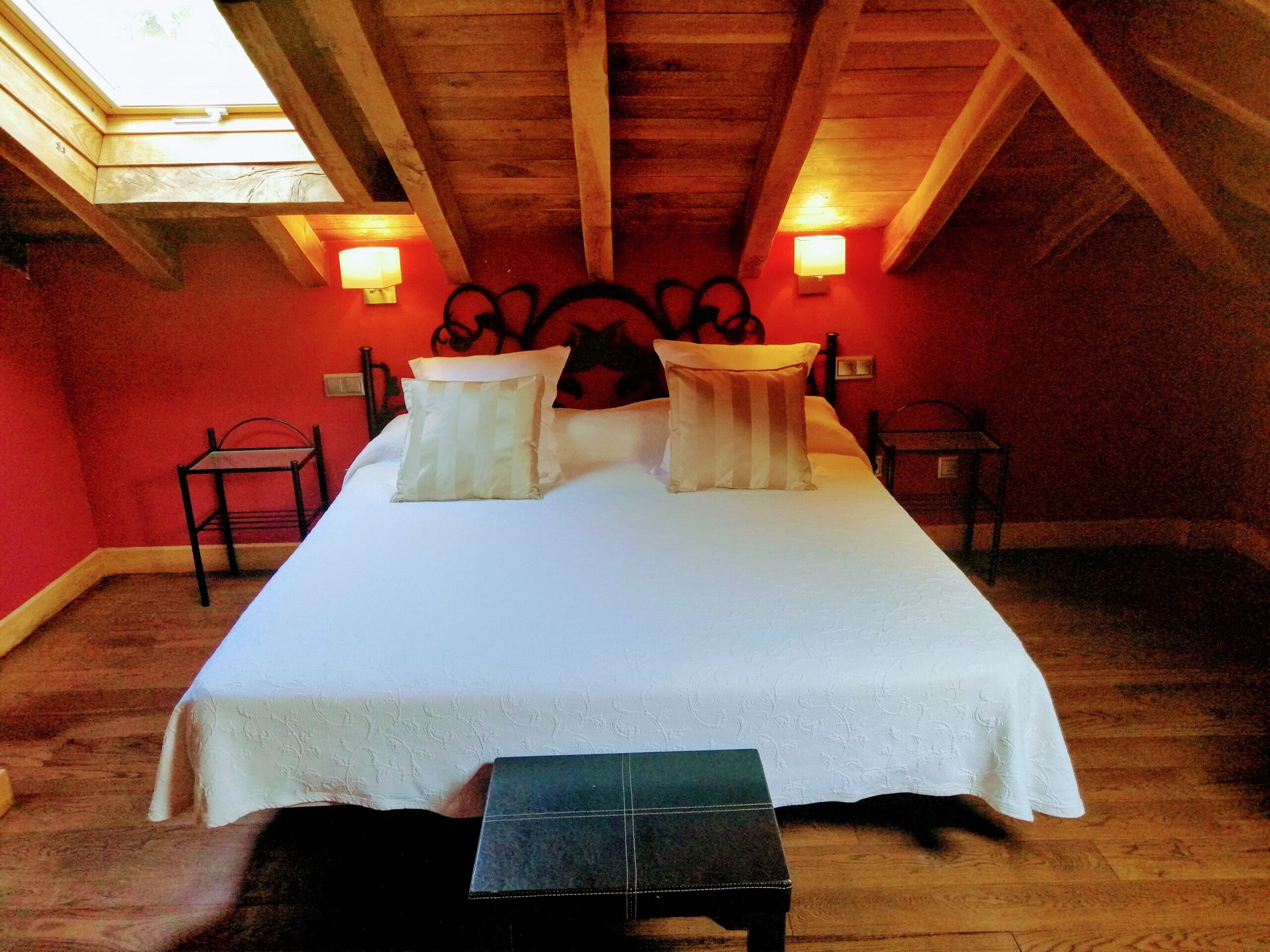 suite, private bathroom | 1 bedroom