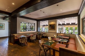 Breakfast, lunch and dinner served  - Small Auberge & Hot Spring Spa Sakuragaike Kuagarden (Nanto)