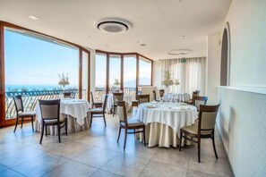 Italian cuisine - Hotel La Canonica (Lettere)