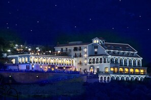 Exterior - Hotel La Canonica (Lettere)