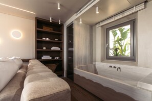 Superior Suite, 1 Double Bed, Hot Tub, Sea View | 1 bedroom, in-room safe, desk, soundproofing - Santana Beach (Naxos)