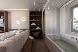 Superior Suite, 1 Double Bed, Hot Tub, Sea View