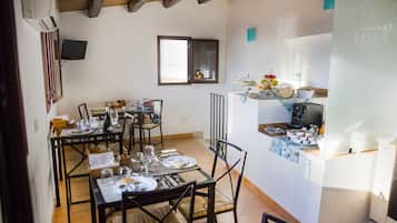 Tägliches inbegriffenes Frühstücksbuffet