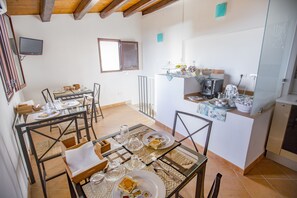 Desayuno buffet incluido todos los días 