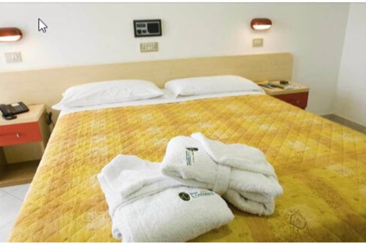 classic double or twin room, 1 bedroom, balcony | premium bedding, minibar, in-room safe, desk