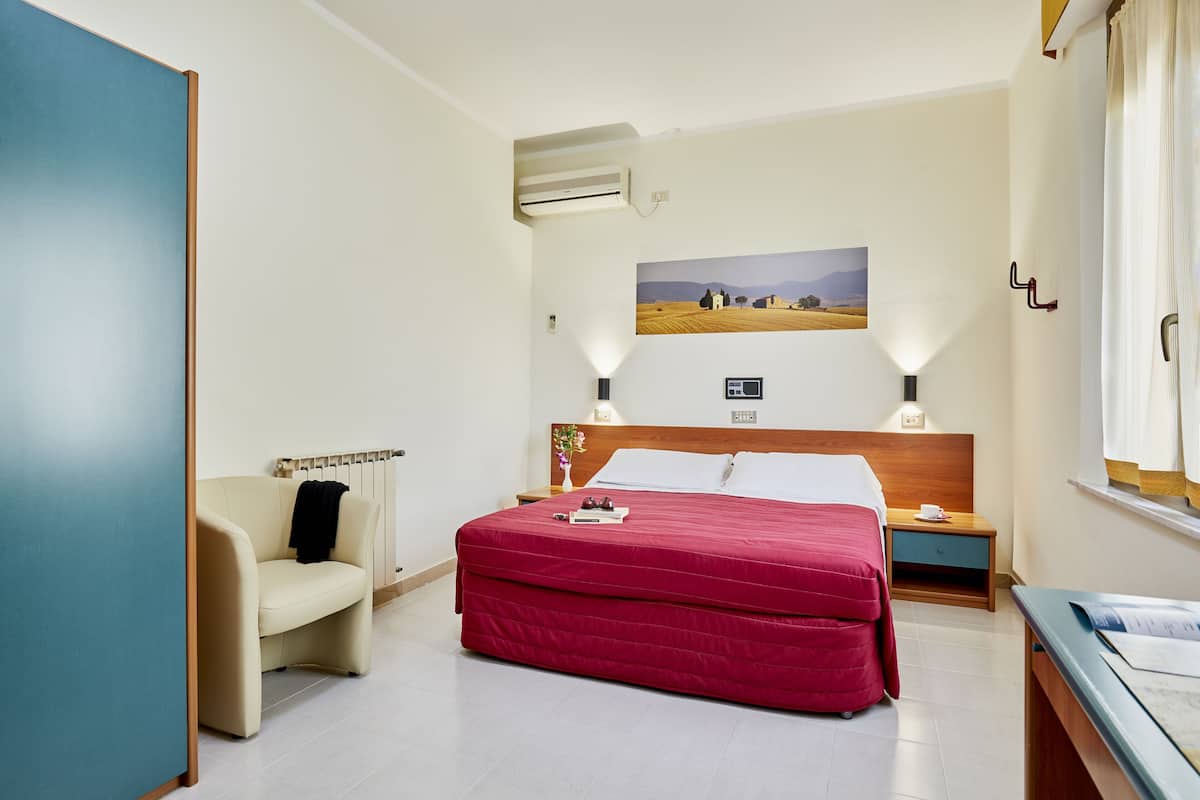 Classic Double or Twin Room, 1 Bedroom, Balcony | Premium bedding, minibar, in-room safe, desk
