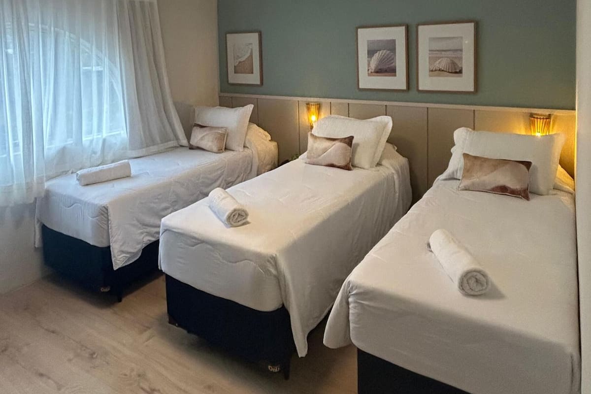 Chambre Triple Standard | 1 chambre, minibar, rideaux occultants, Wi-Fi gratuit