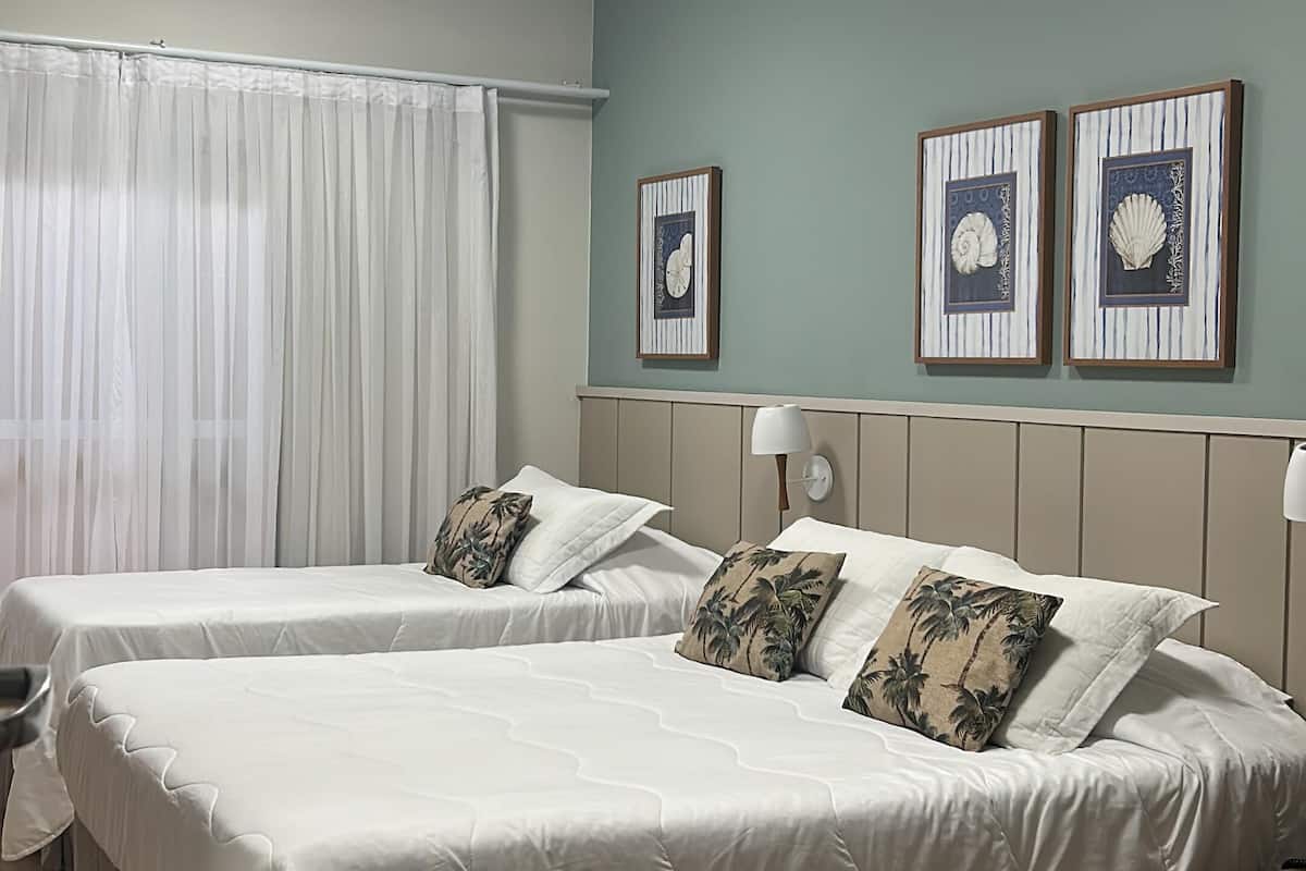 Minibar, rideaux occultants, Wi-Fi gratuit, draps fournis