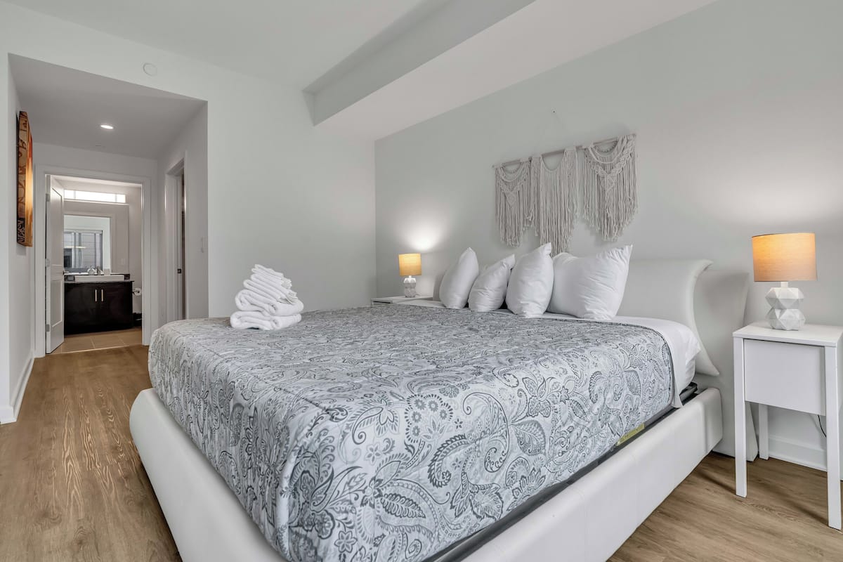 Economy Apartment, 2 Bedrooms | 2 bedrooms, premium bedding, individually decorated