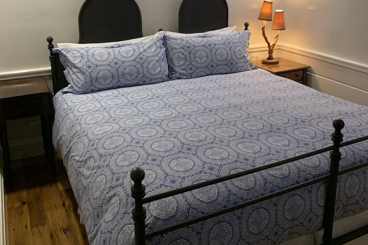 Petite Garden View Basement Level | Egyptian cotton sheets, premium bedding, down comforters, pillowtop beds