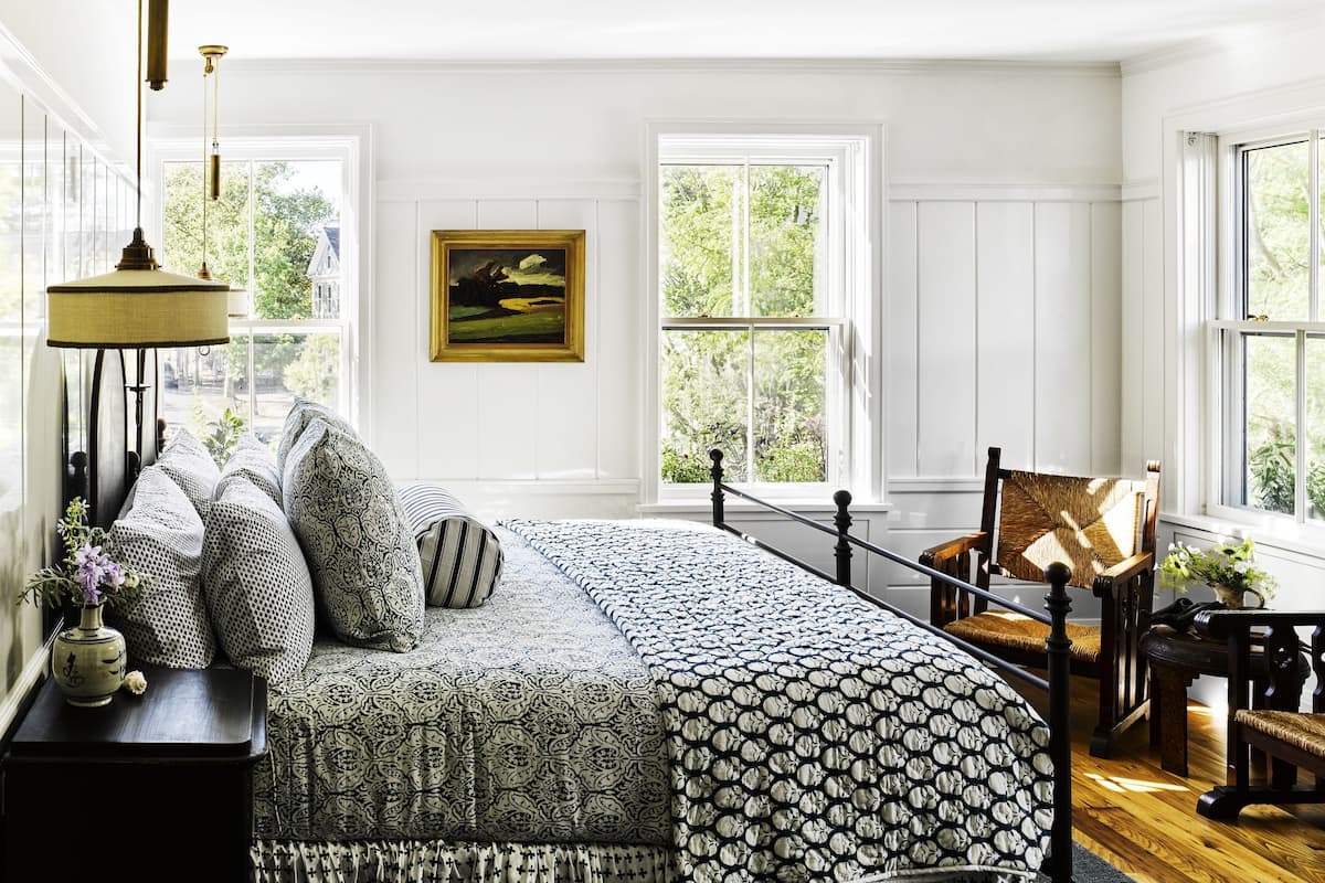 deluxe room, 1 king bed | egyptian cotton sheets, premium bedding, down duvets, pillow-top beds