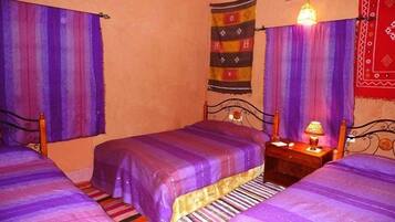 Standard Triple Room | Minibar, desk, iron/ironing board, free cribs/infant beds