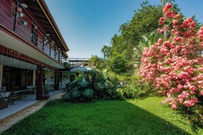 Front of property - Ubatuba Ecologic Pousada (Ubatuba)