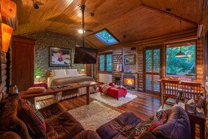 Bangalô luxo, banheira de hidromassagem | Roupas de cama premium, frigobar, individualmente decorados