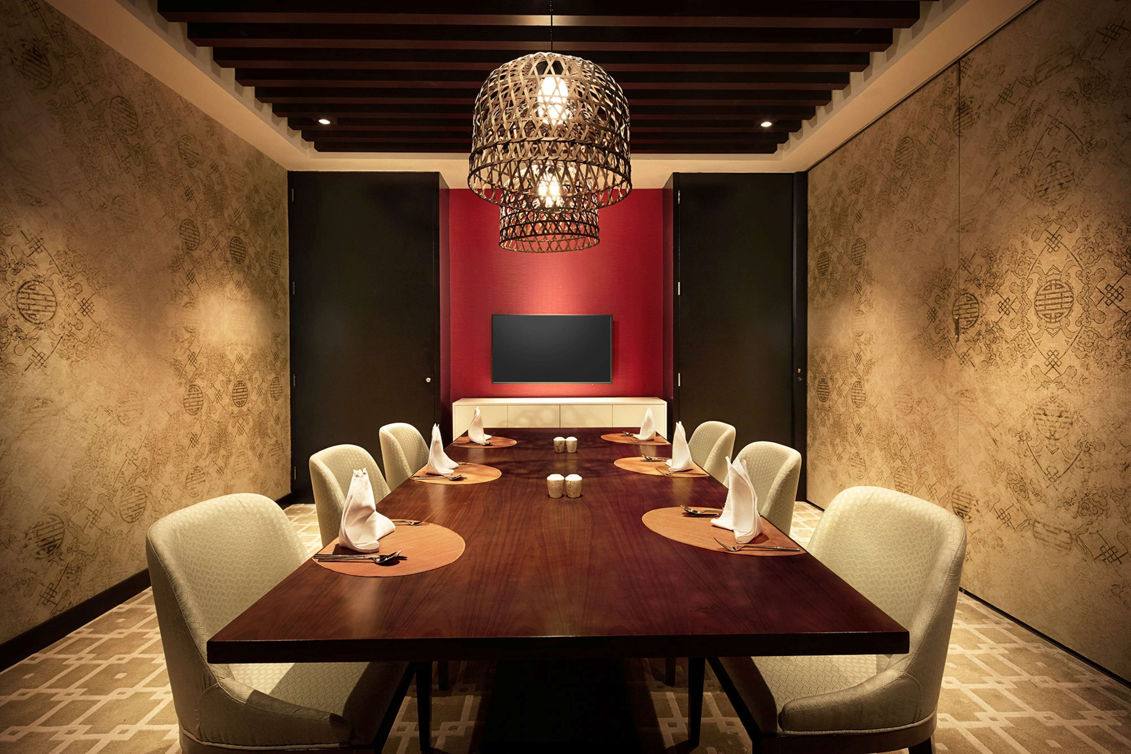 2 restaurants, breakfast, lunch, dinner served; local cuisine