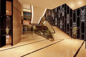Lobby - Doubletree by Hilton Melaka (Malacca City)