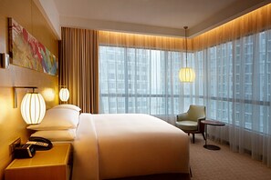 Ropa de cama de alta calidad y minibar 