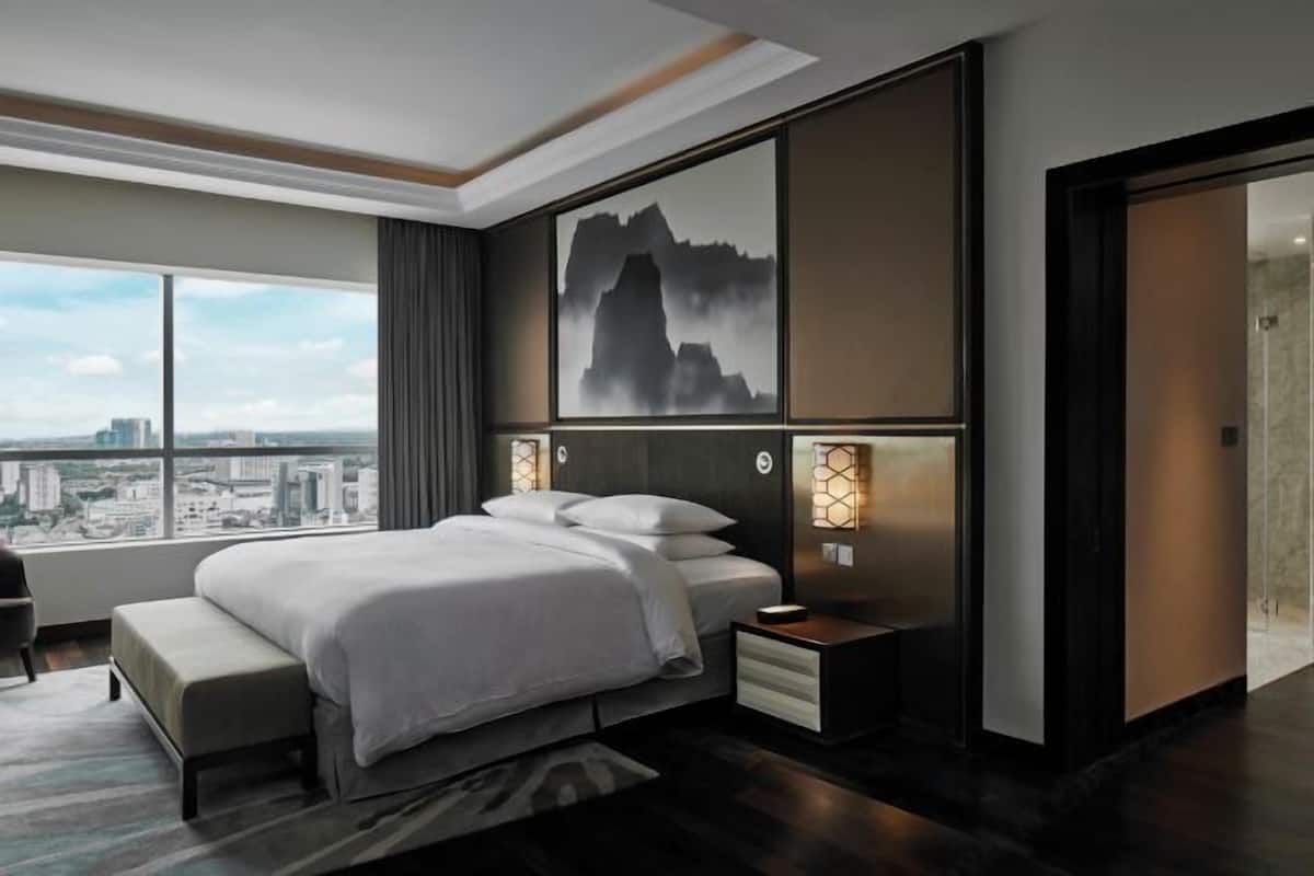 Premium bedding, minibar, in-room safe, individually decorated