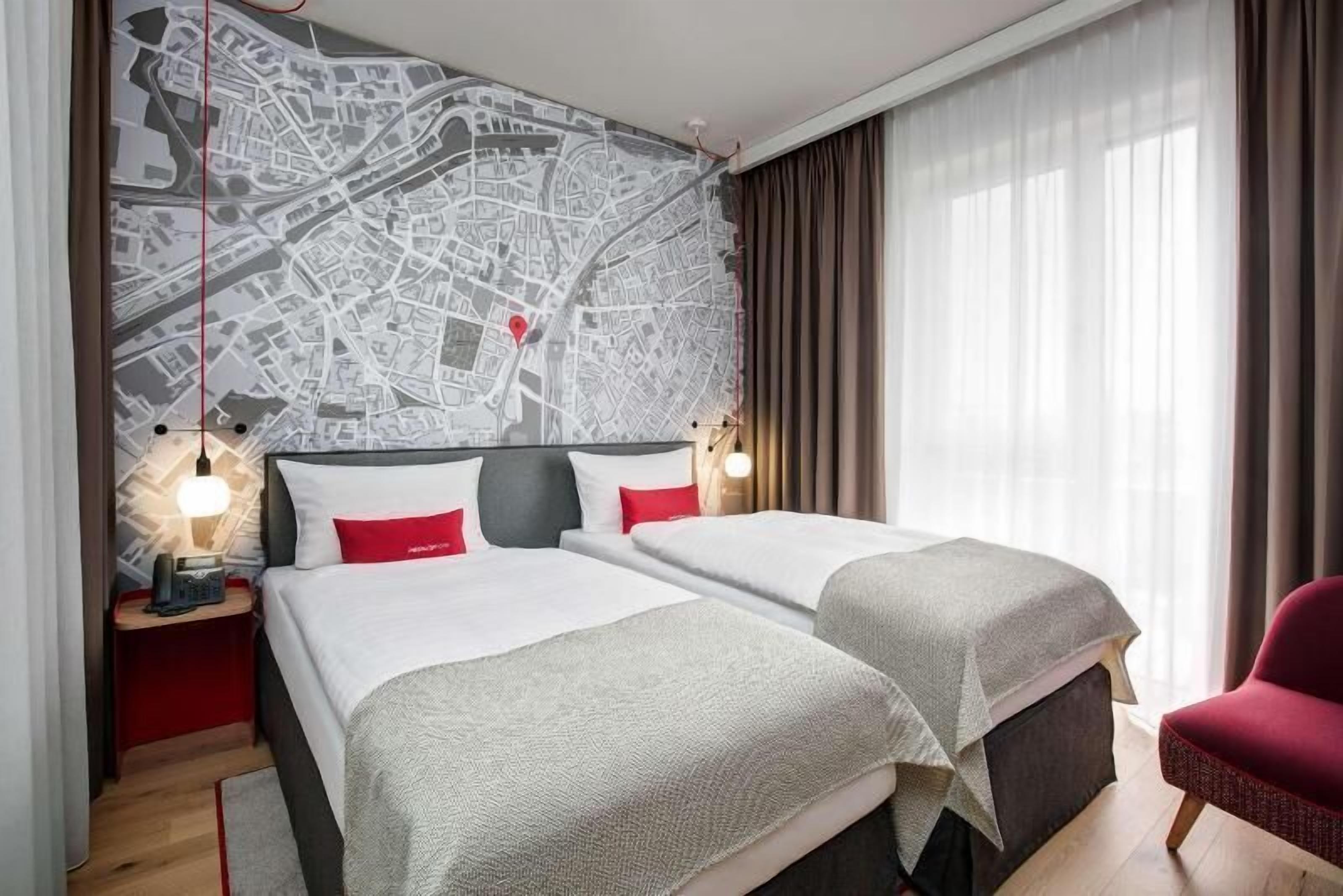 In-room safe, desk, soundproofing, free WiFi