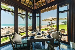 4 restaurants, breakfast, lunch, dinner served; international cuisine 