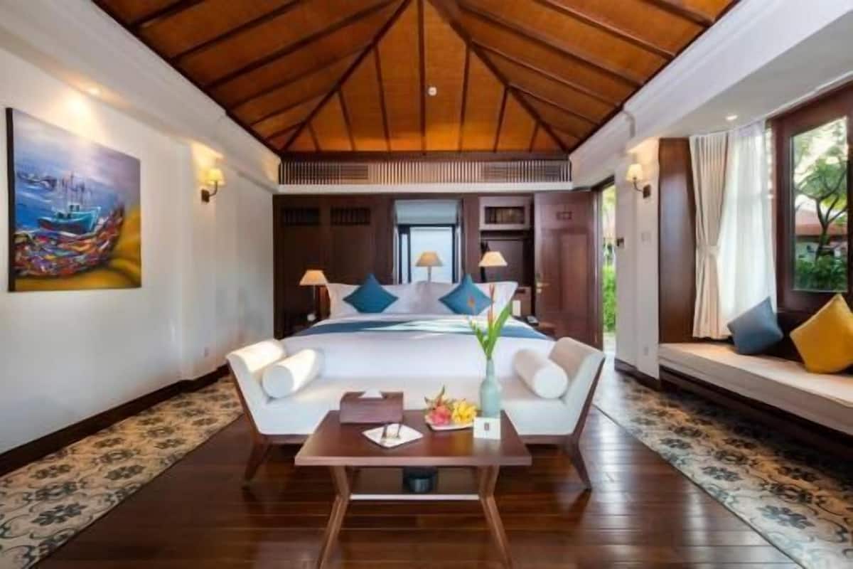 1 Schlafzimmer, hochwertige Bettwaren, Minibar, Zimmersafe