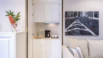 Family Suite, 1 Bedroom, City View (A2) | Premium bedding, free minibar, in-room safe, soundproofing