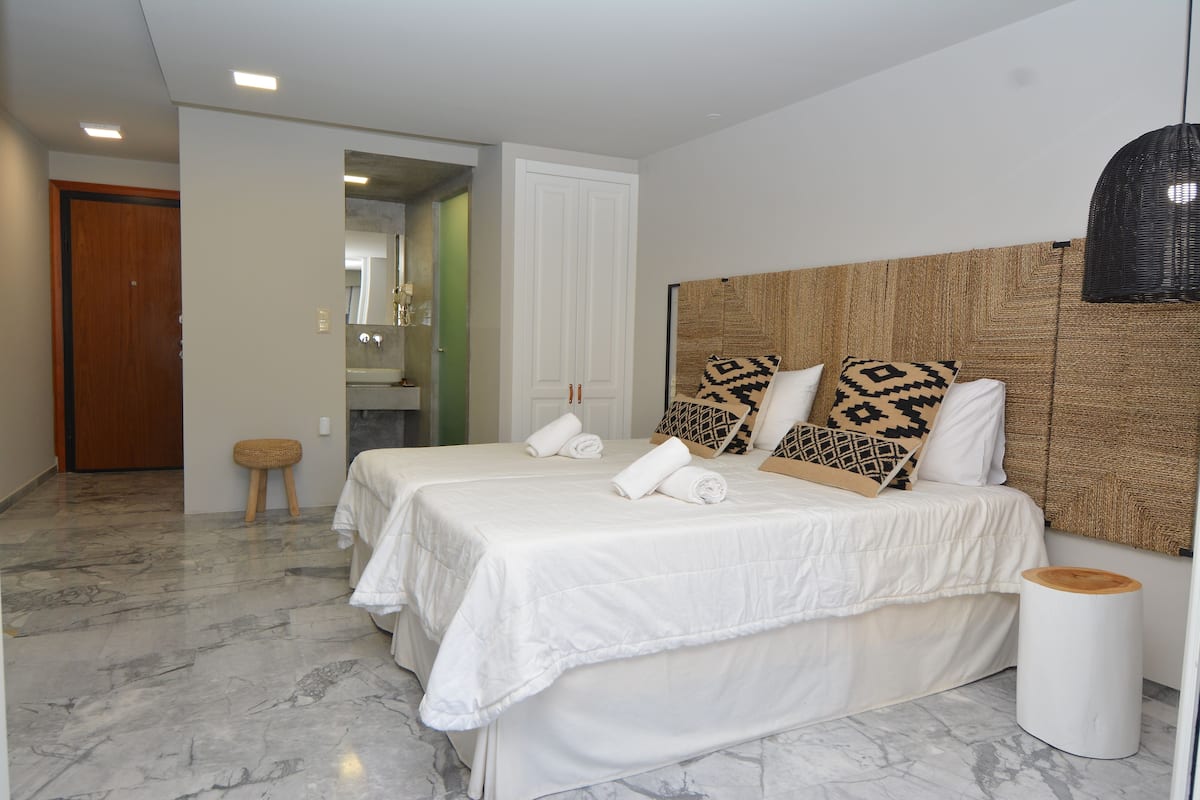 1 habitación y ropa de cama de alta calidad