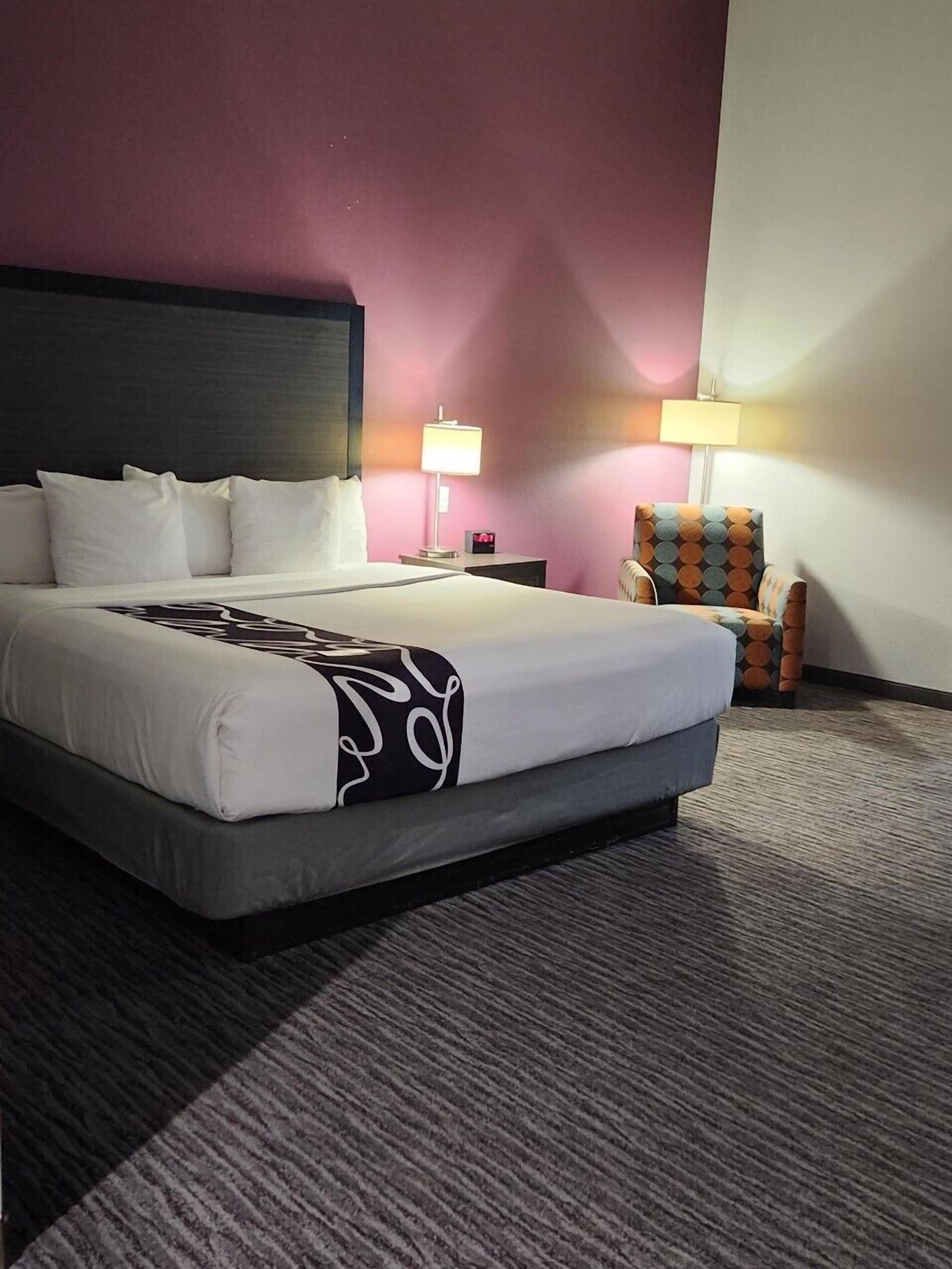 egyptian cotton sheets, premium bedding, down duvets, pillow-top beds