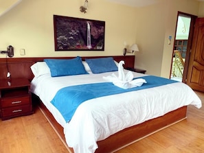 Superior Double Room | Desk, free WiFi, bed sheets - Hotel Donde Marcelo (Baños de Agua Santa)