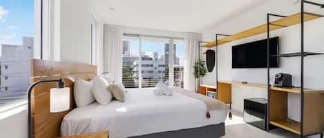 Superior Room, 1 King Bed, Balcony (Self check) | 1 bedroom, in-room safe, individually decorated, individually furnished