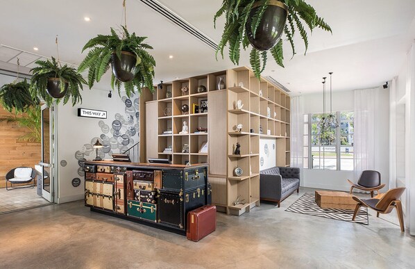 Reception - The Meridian Miami Beach (Miami Beach)