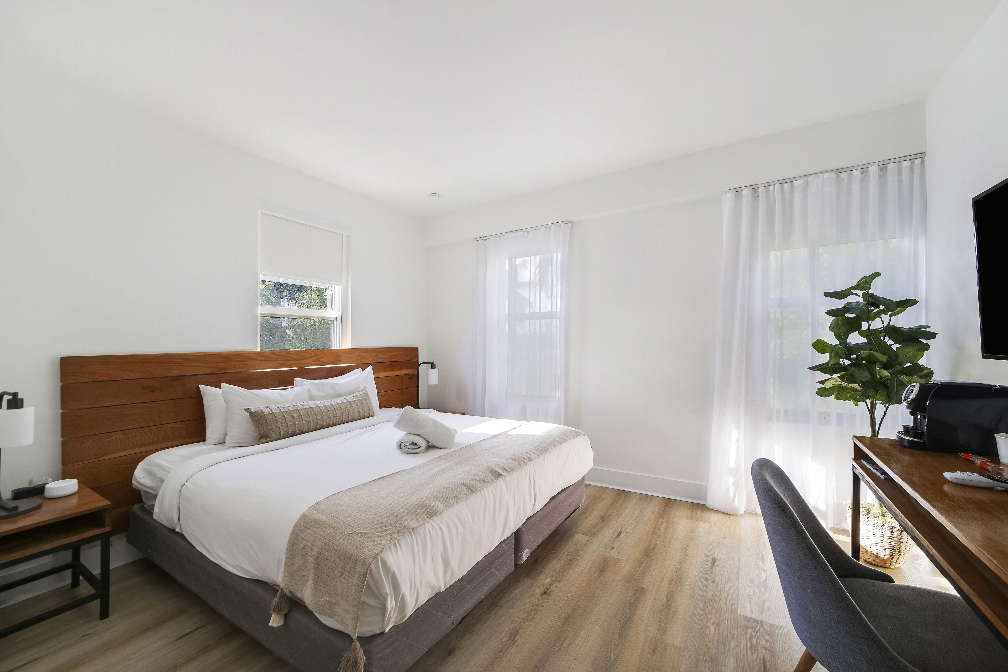 In-room safe, individually decorated, individually furnished, desk