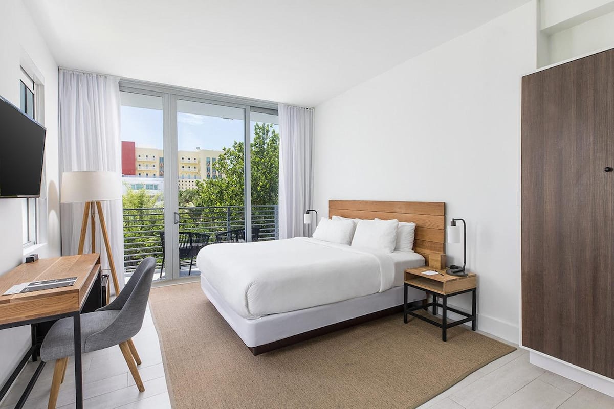 1 bedroom, in-room safe, individually decorated, individually furnished