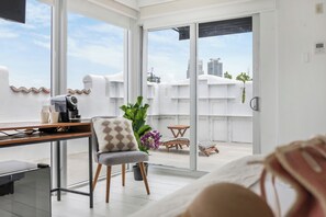 Superior Room, 1 King Bed, Balcony (Self check) | Safe