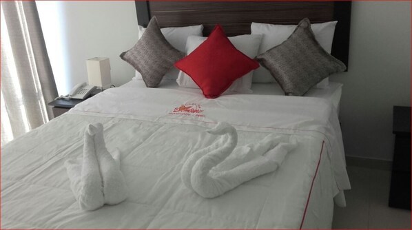 Bettwäsche aus ägyptischer Baumwolle, Daunenbettdecken, Zimmersafe