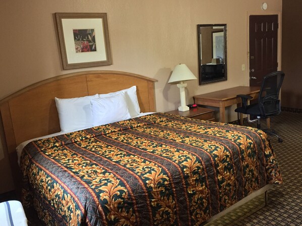 Deluxe Room, 1 King Bed